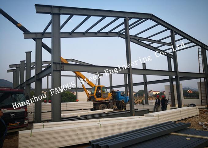 Prefabricated Q345B Column Industrial Metal Buildings With FASEC Prefab - I Panel Cladding For Warehouse 0